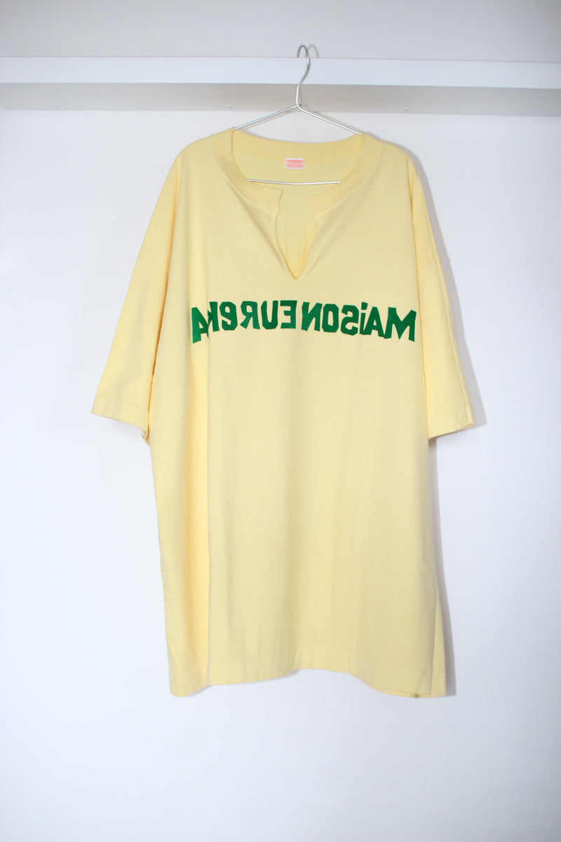トップス MAISON EUREKA KNOT FLOCKY LOGO BIG T MAISON EUREKA KNOT FLOCKY LOGO BIG T - メルカリ