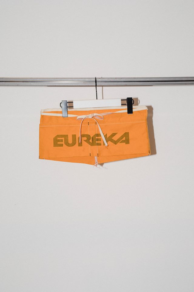 #096 EUREKA APRON WRAP