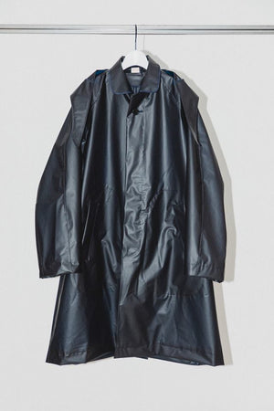 #190 THEMOPLASTIC RAIN COAT