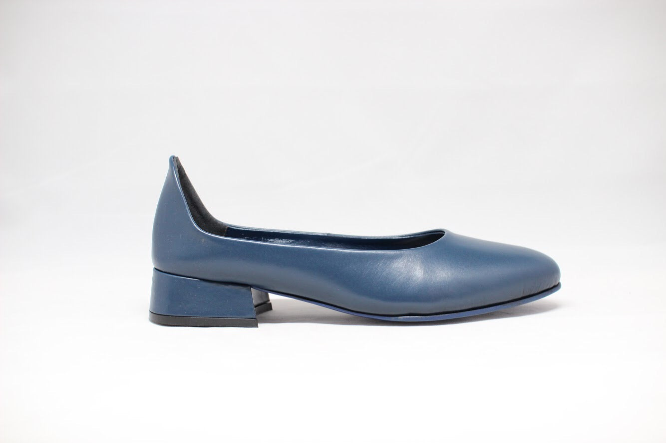 #043 SOFT SLIP ON SHOES / BLUE - 01