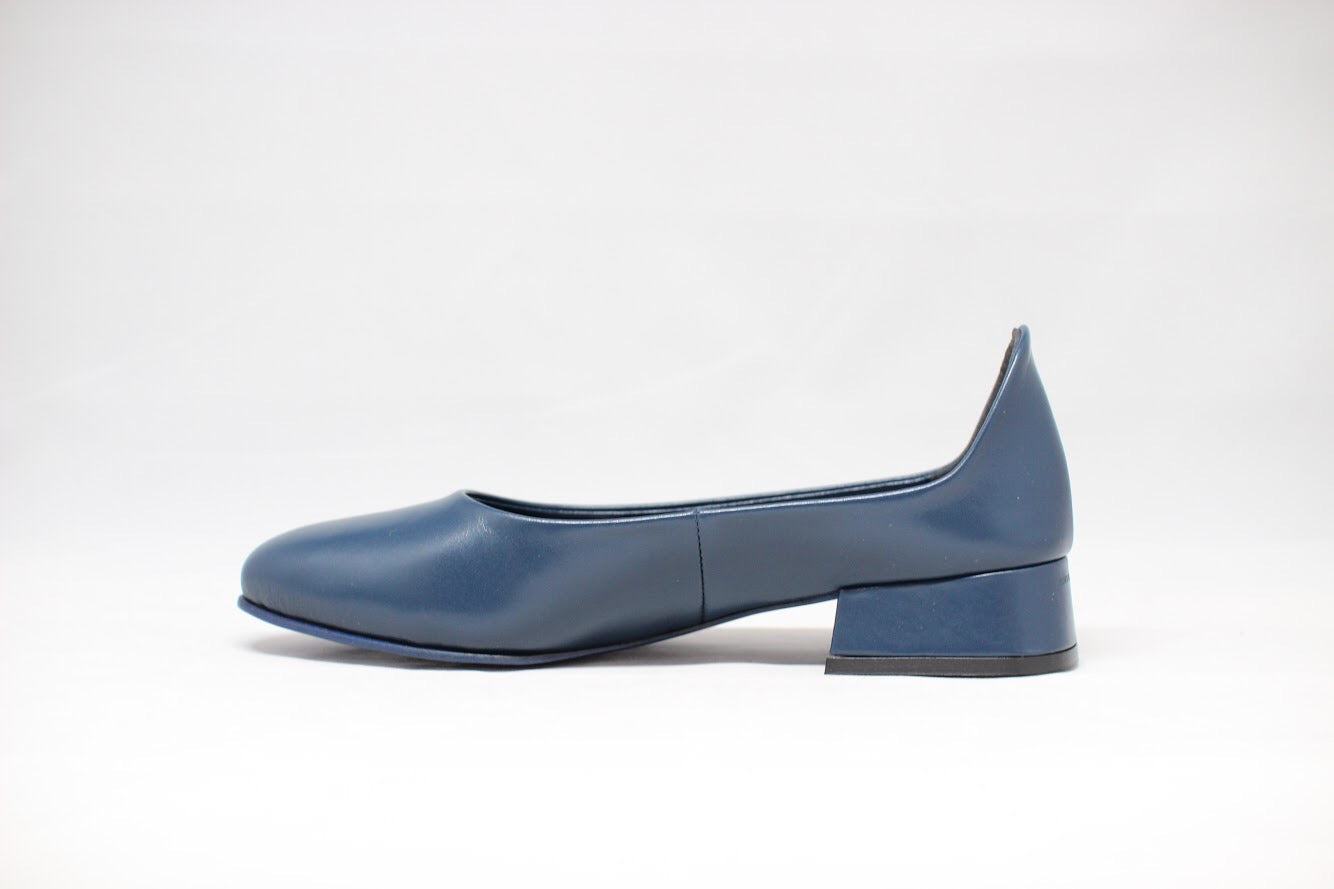 #043 SOFT SLIP ON SHOES / BLUE - 01