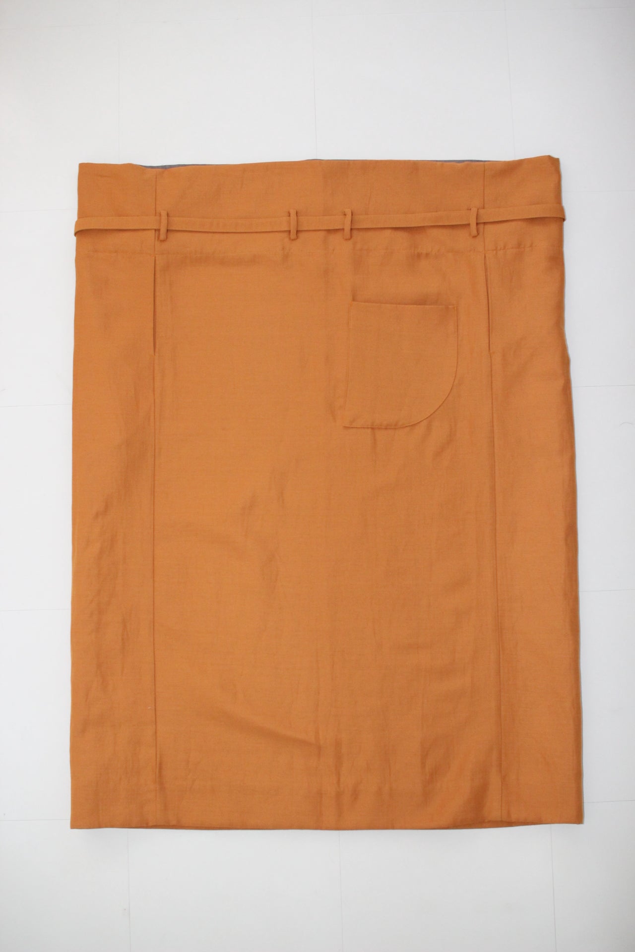 #303 SARONG APRON