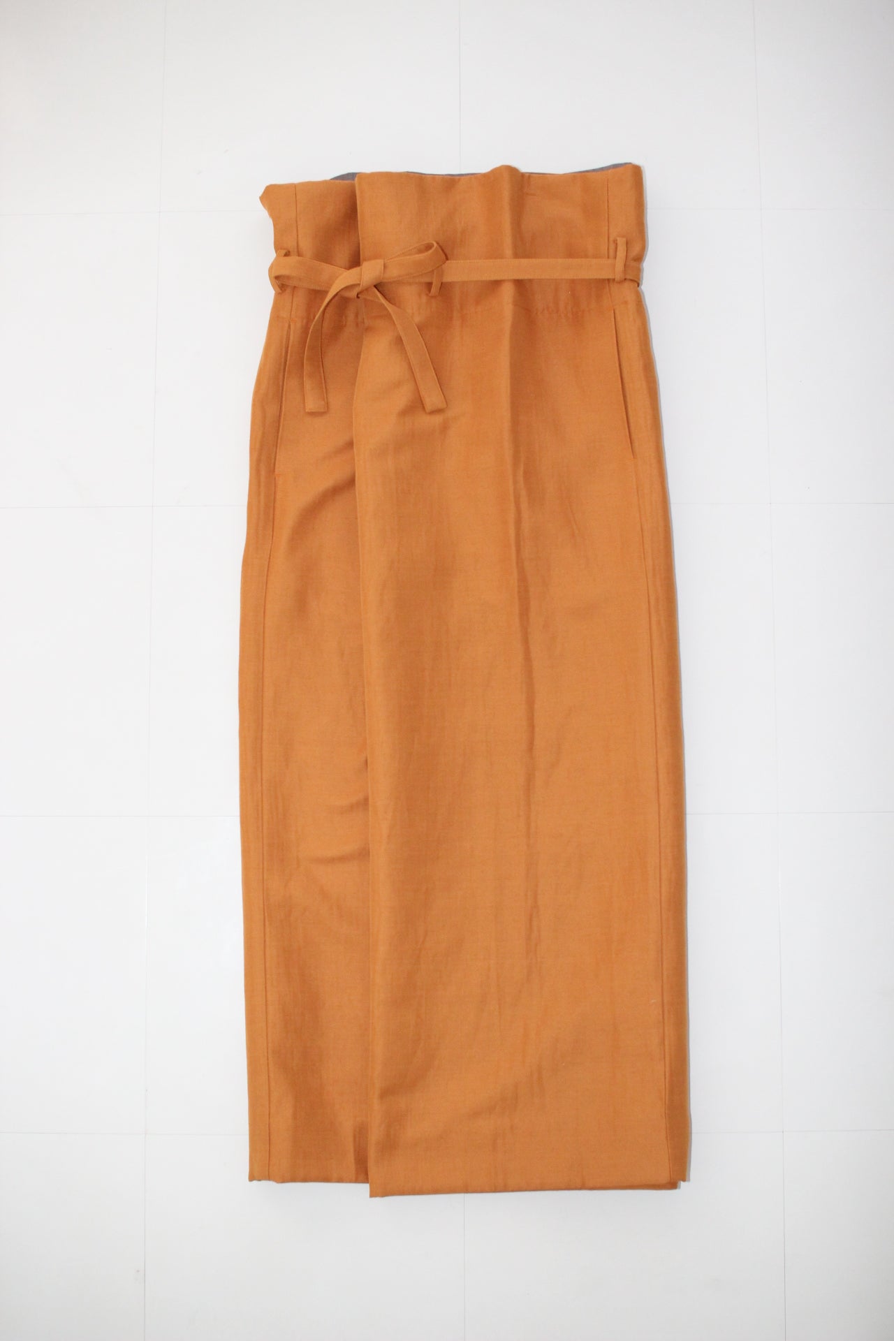 #303 SARONG APRON