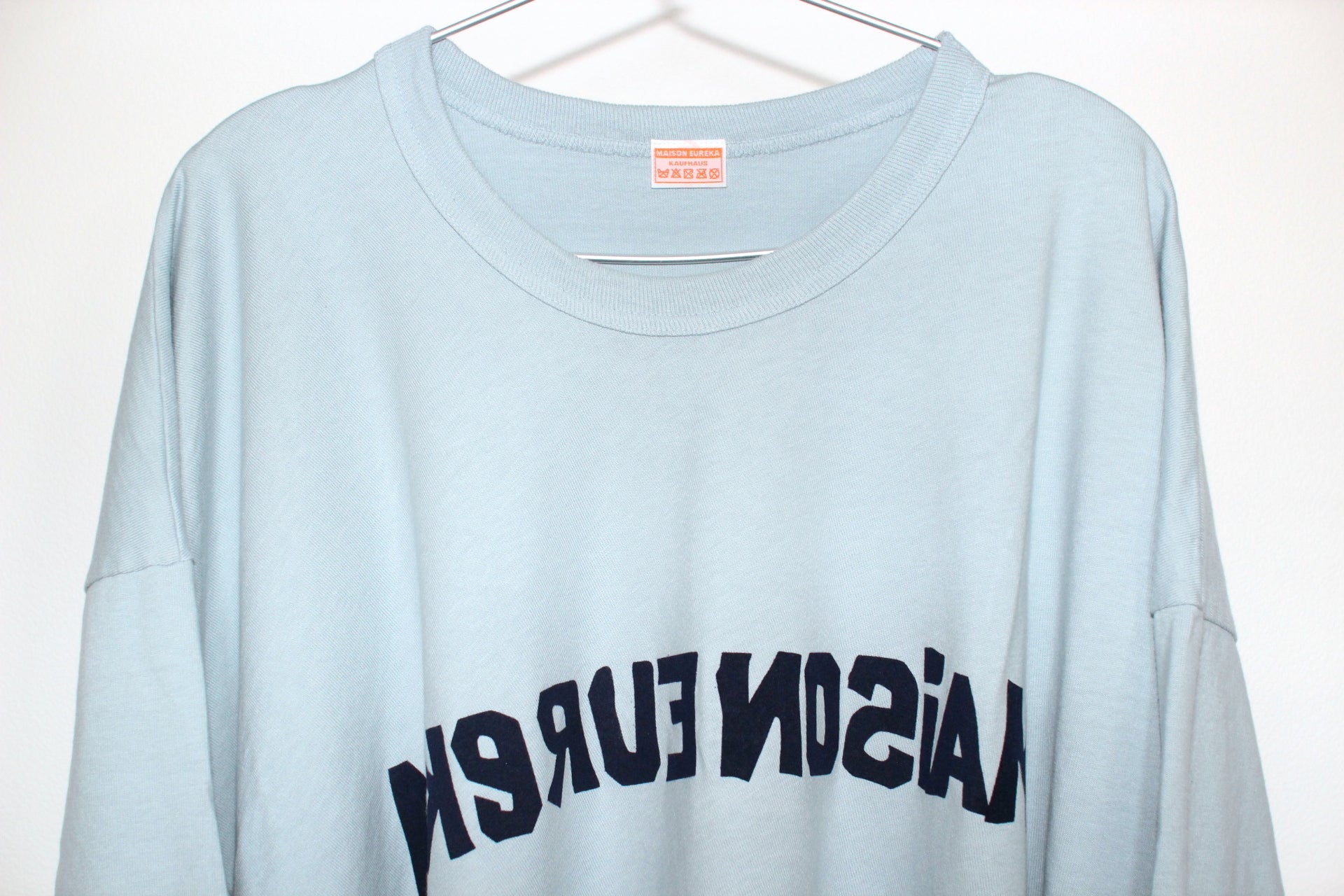 #297 FLOCKY DRAPE BIG T