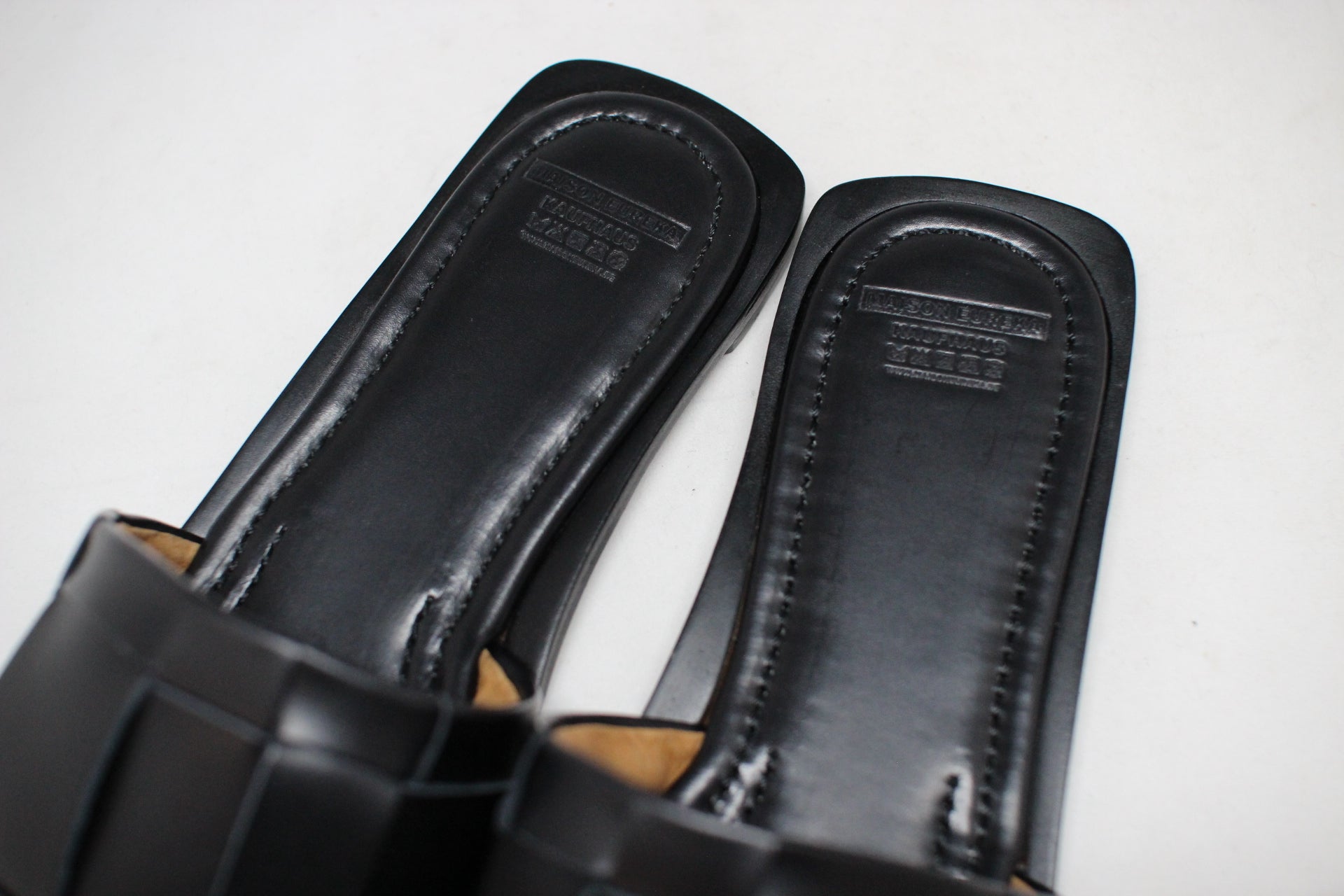 #313 RANDOM MESH SANDAL