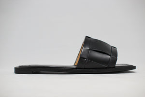 #313 RANDOM MESH SANDAL