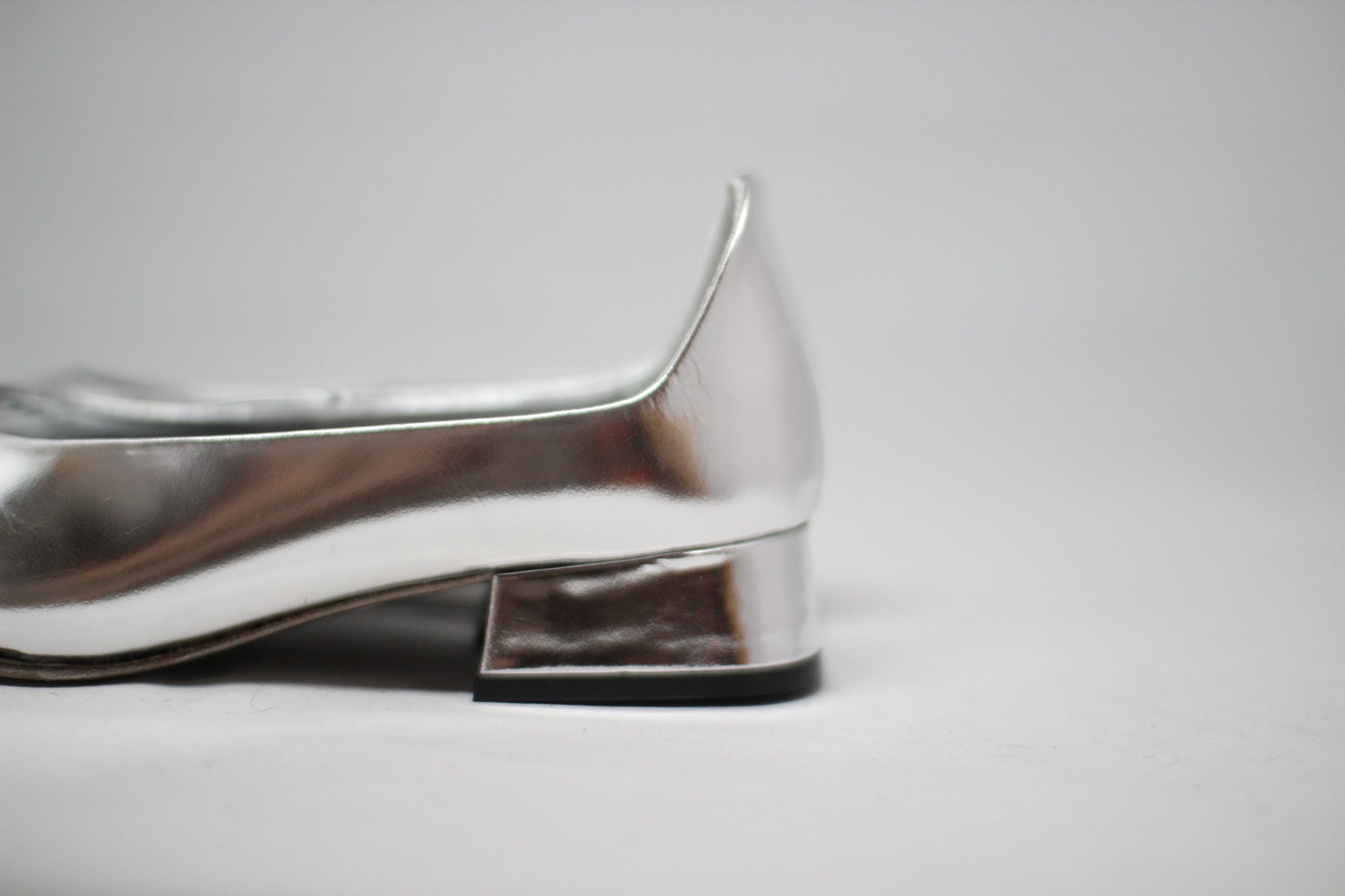 #043 SOFT SLIP ON SHOES / SILVER - 01