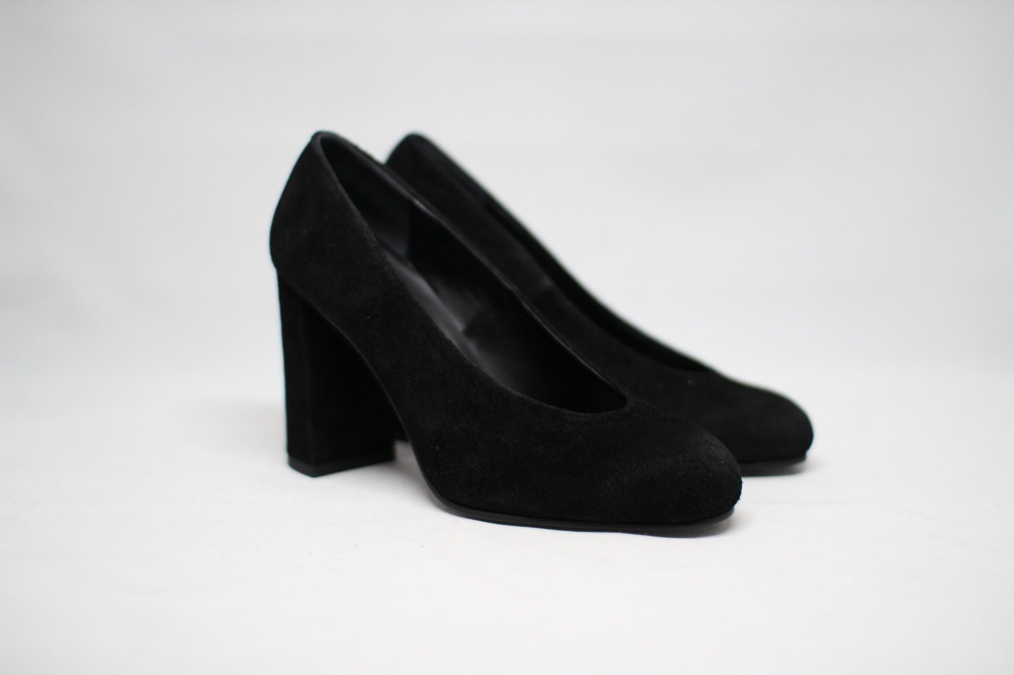 #056S FLARE HEEL PUMPS