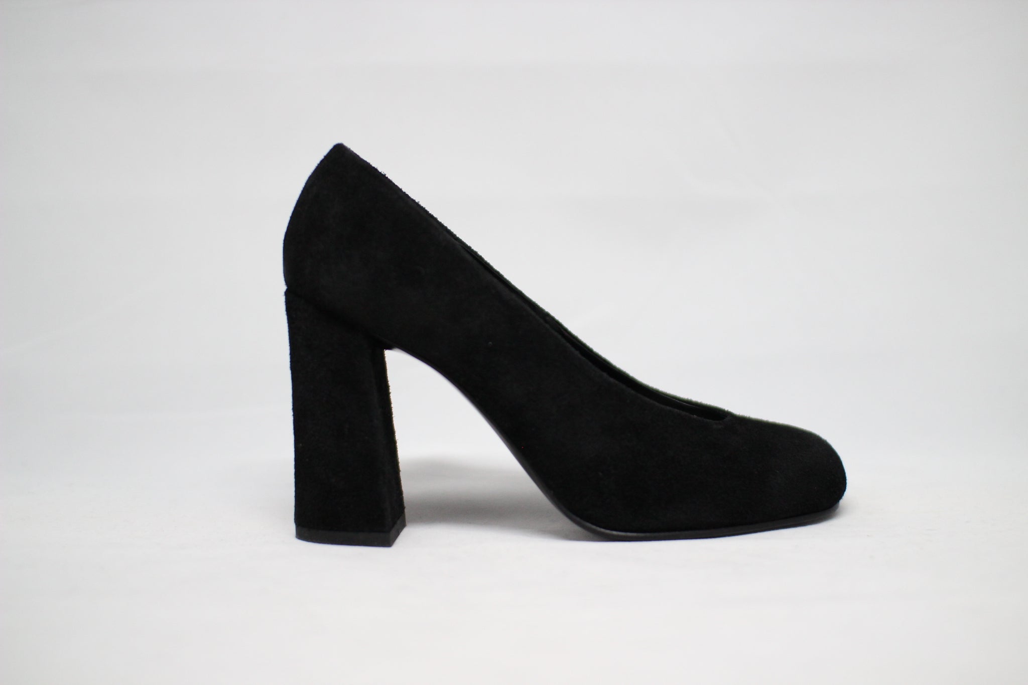 #056S FLARE HEEL PUMPS