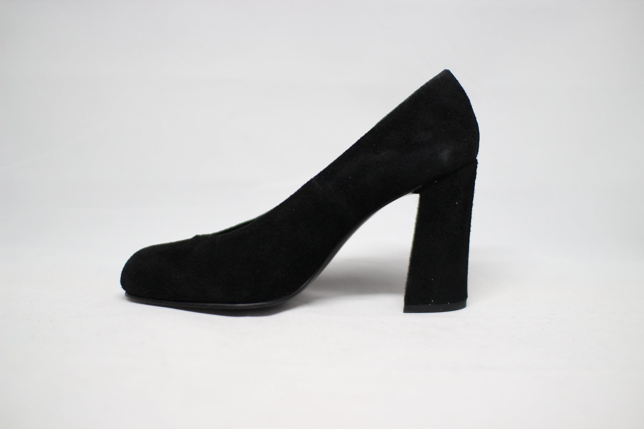 #056S FLARE HEEL PUMPS