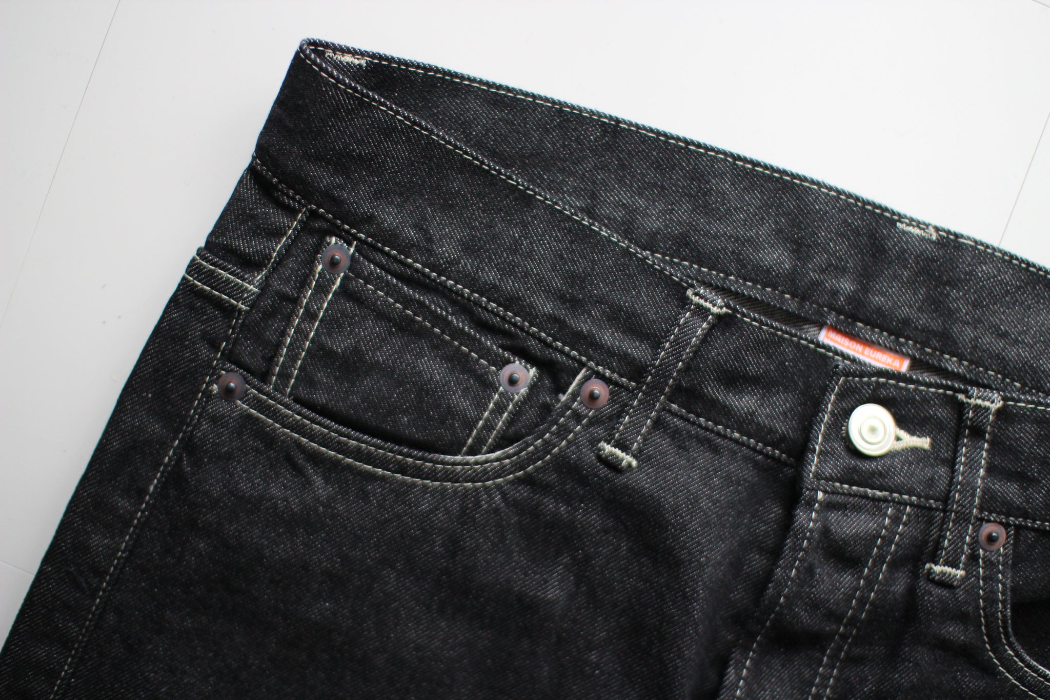 #089 SLIM FIT DENIM PANTS