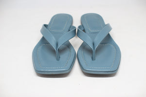 #138 TONG FLAT SANDAL