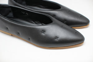 #135 KILTING FLAT SHOES