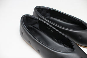 #135 KILTING FLAT SHOES