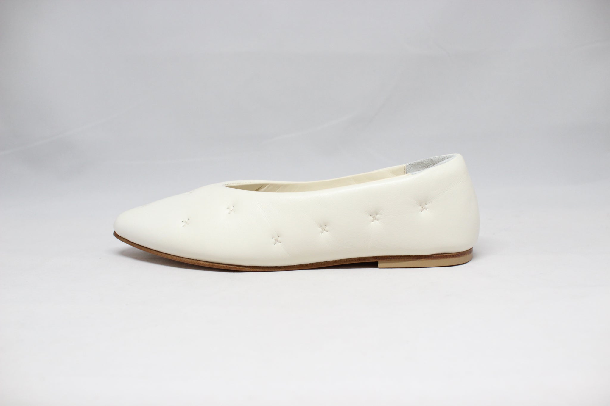 #135 KILTING FLAT SHOES