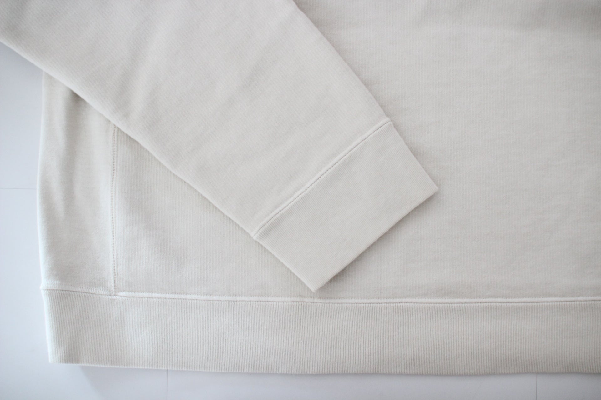 #261 SHOULDER PADDED SWEAT SHIRT