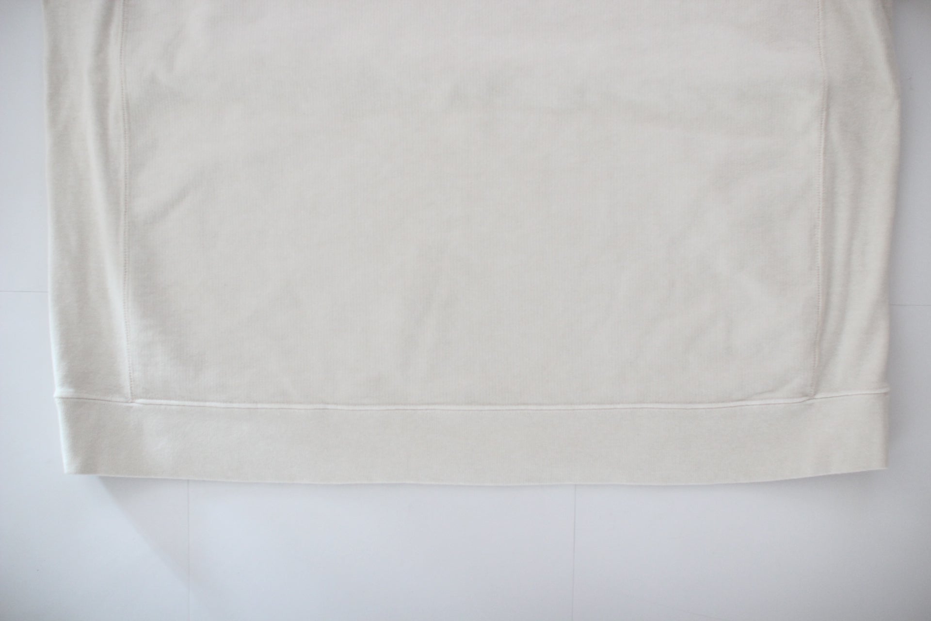 #261 SHOULDER PADDED SWEAT SHIRT