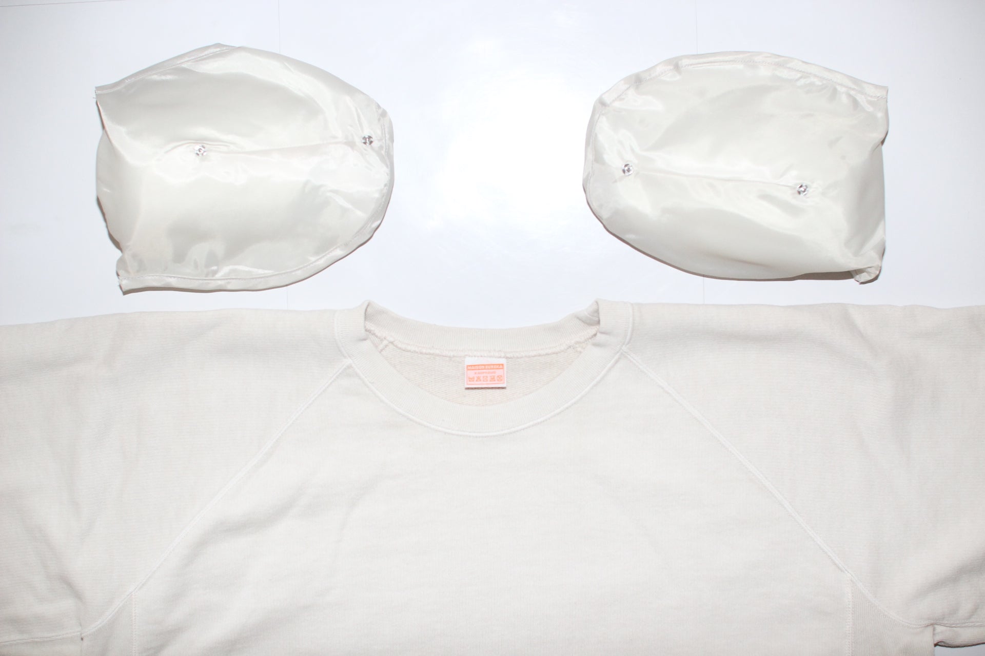 #261 SHOULDER PADDED SWEAT SHIRT