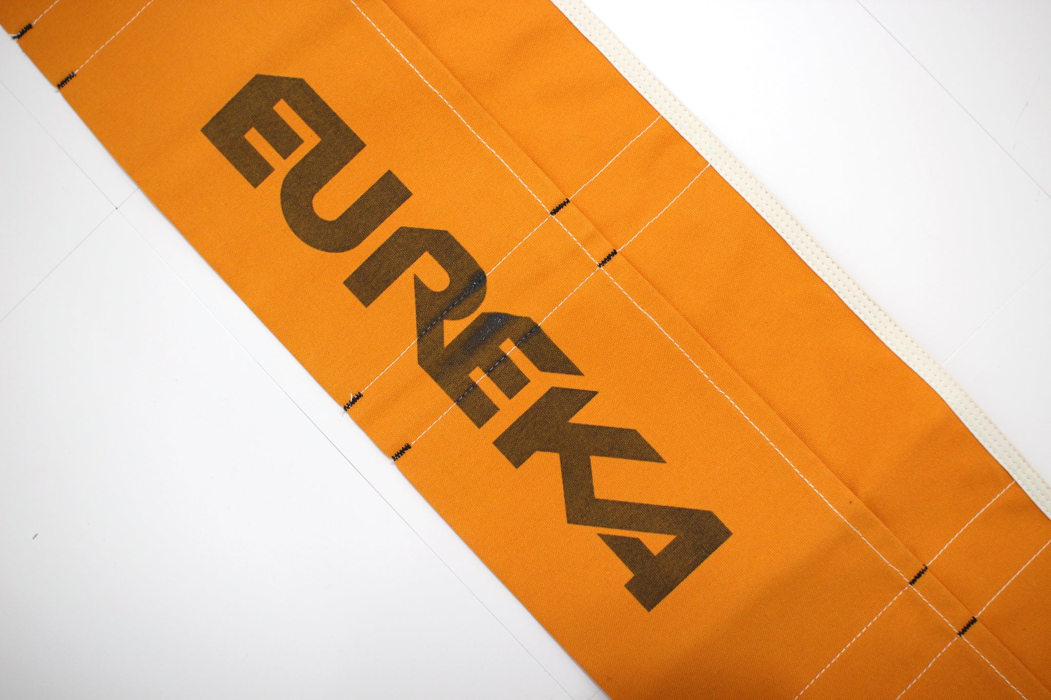 #096 EUREKA APRON WRAP