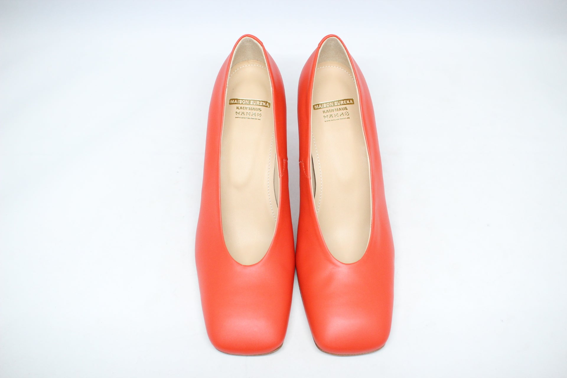 #239 SQUARE TOE RETRO PUMPS