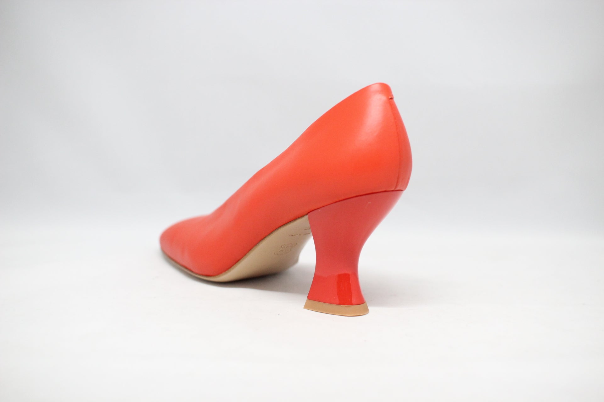 #239 SQUARE TOE RETRO PUMPS