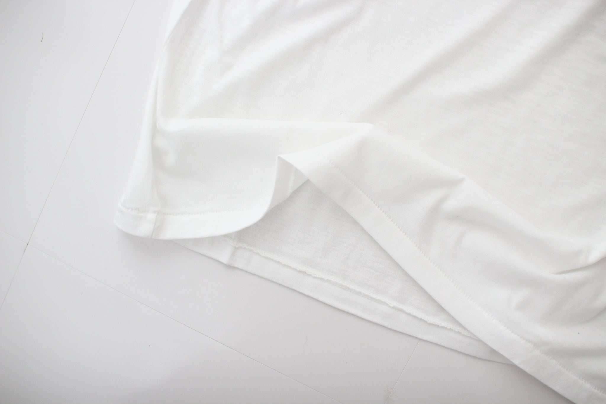 #045 LOGO T
