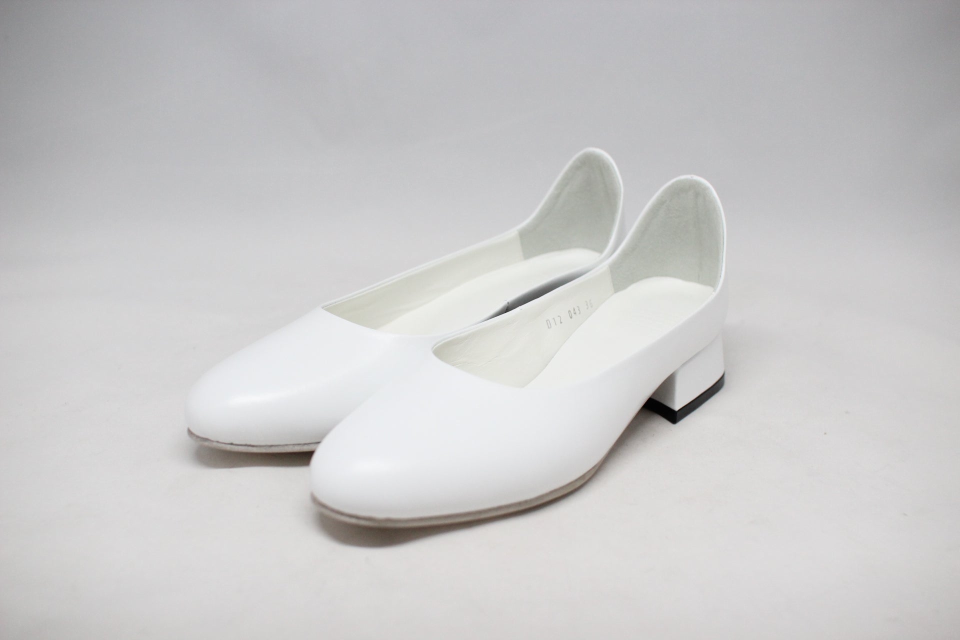 #043 SOFT SLIP ON SHOES