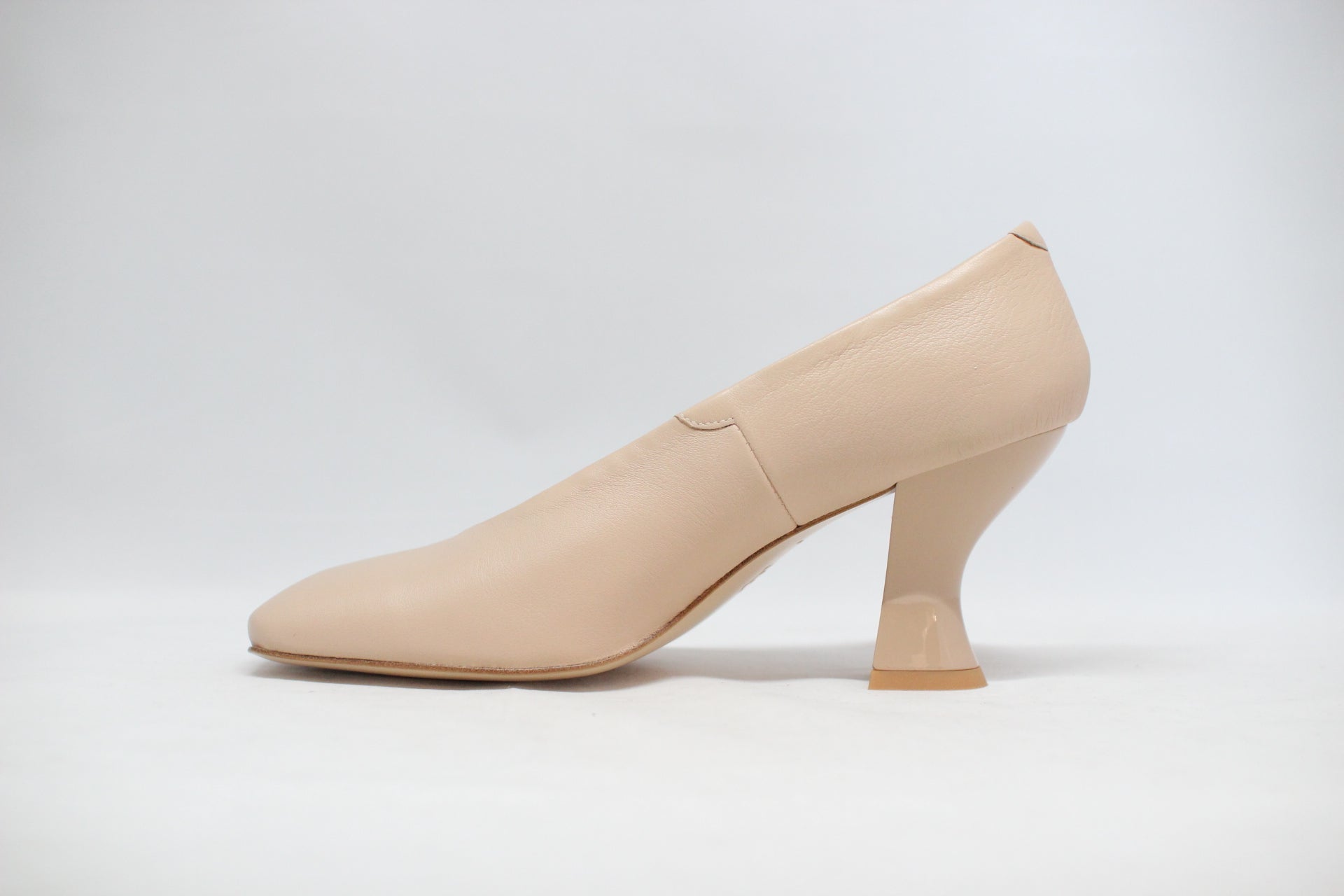 #239 SQUARE TOE RETRO PUMPS