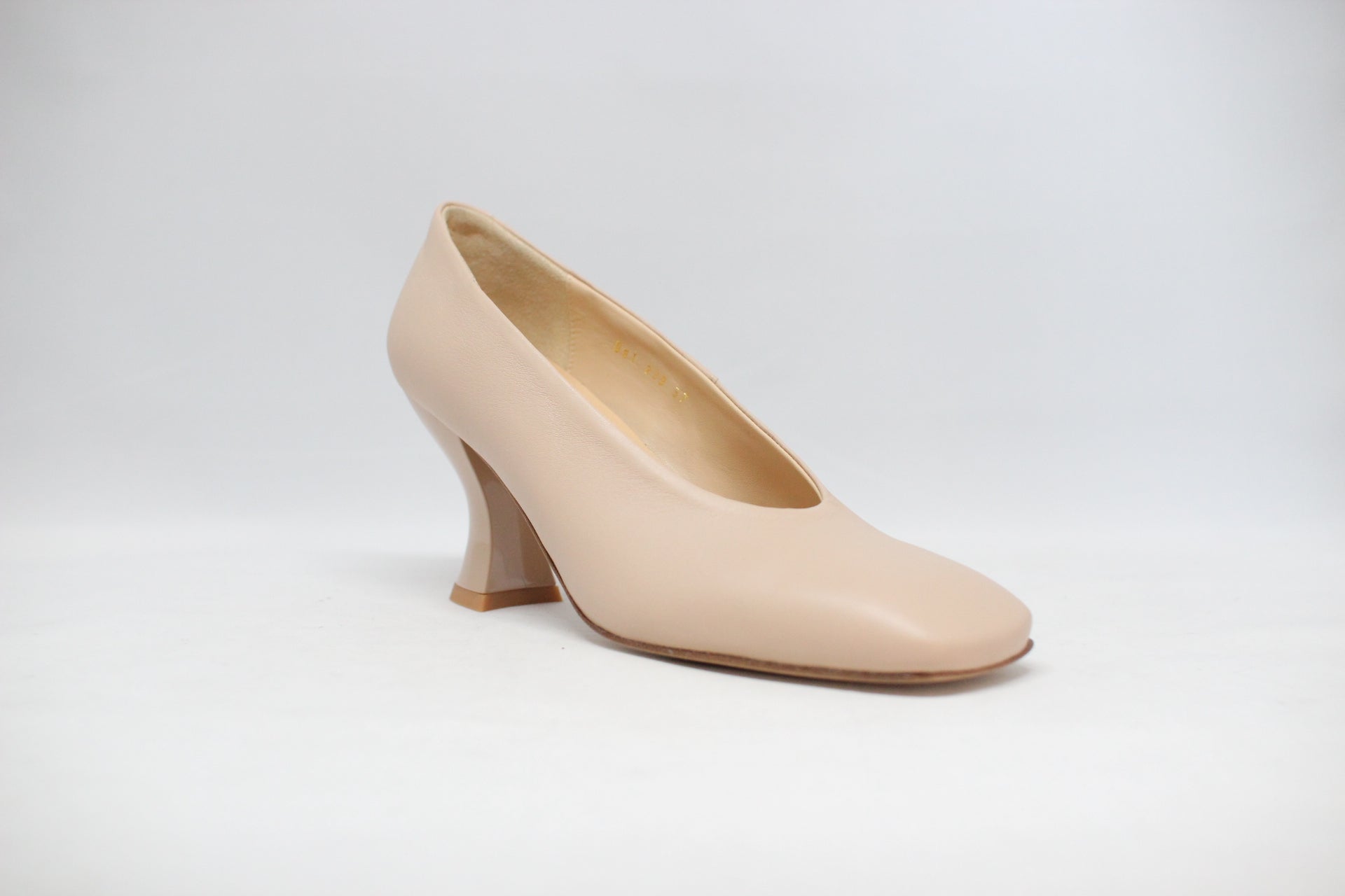 #239 SQUARE TOE RETRO PUMPS