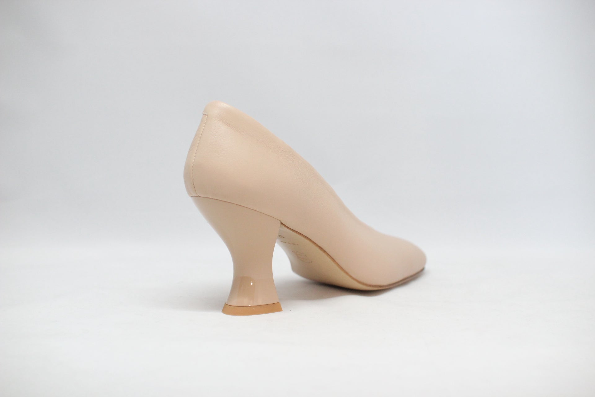 #239 SQUARE TOE RETRO PUMPS