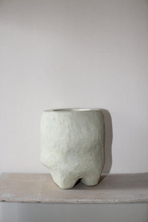 Yasmin Bawa / Legs Vessel