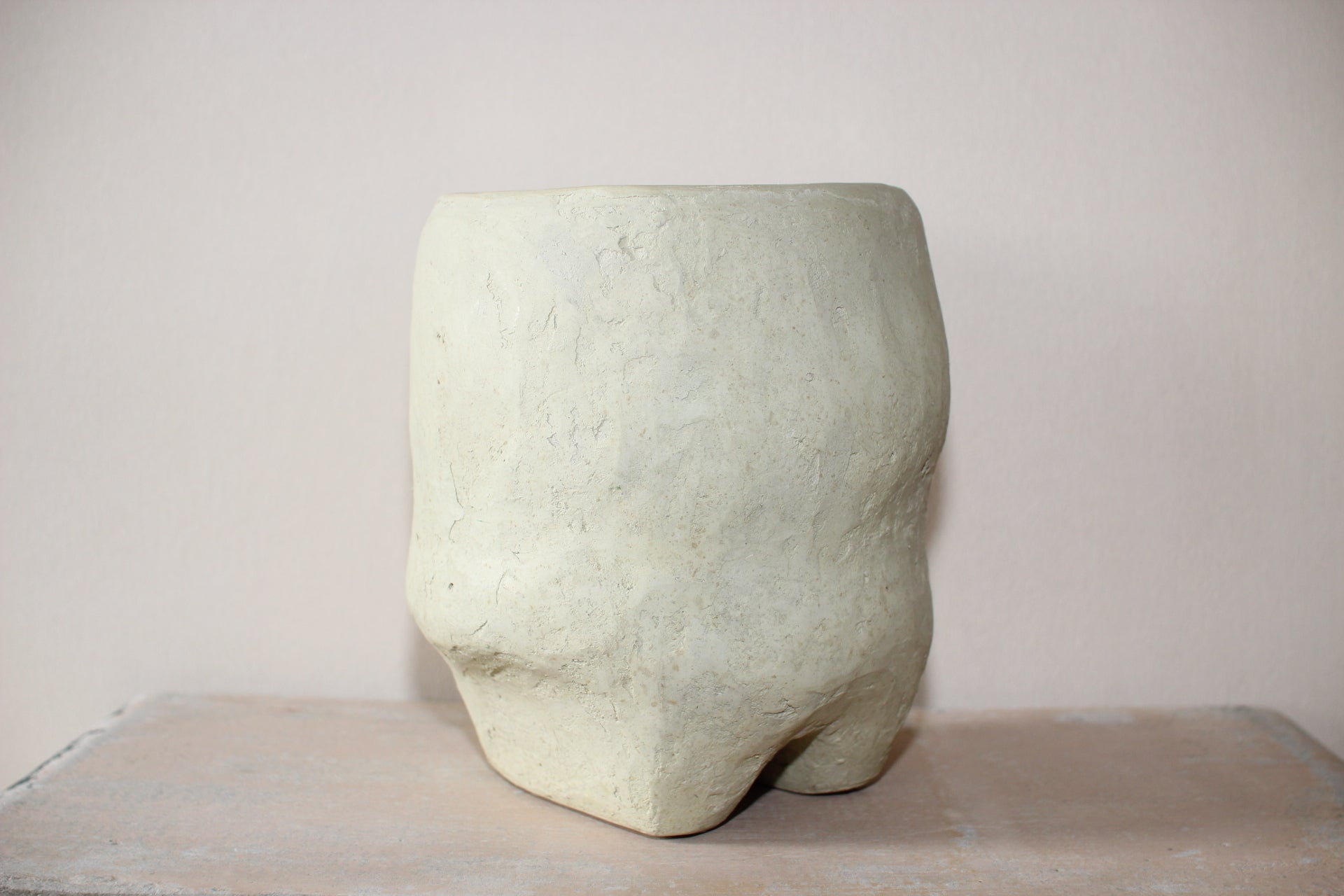 Yasmin Bawa / Legs Vessel