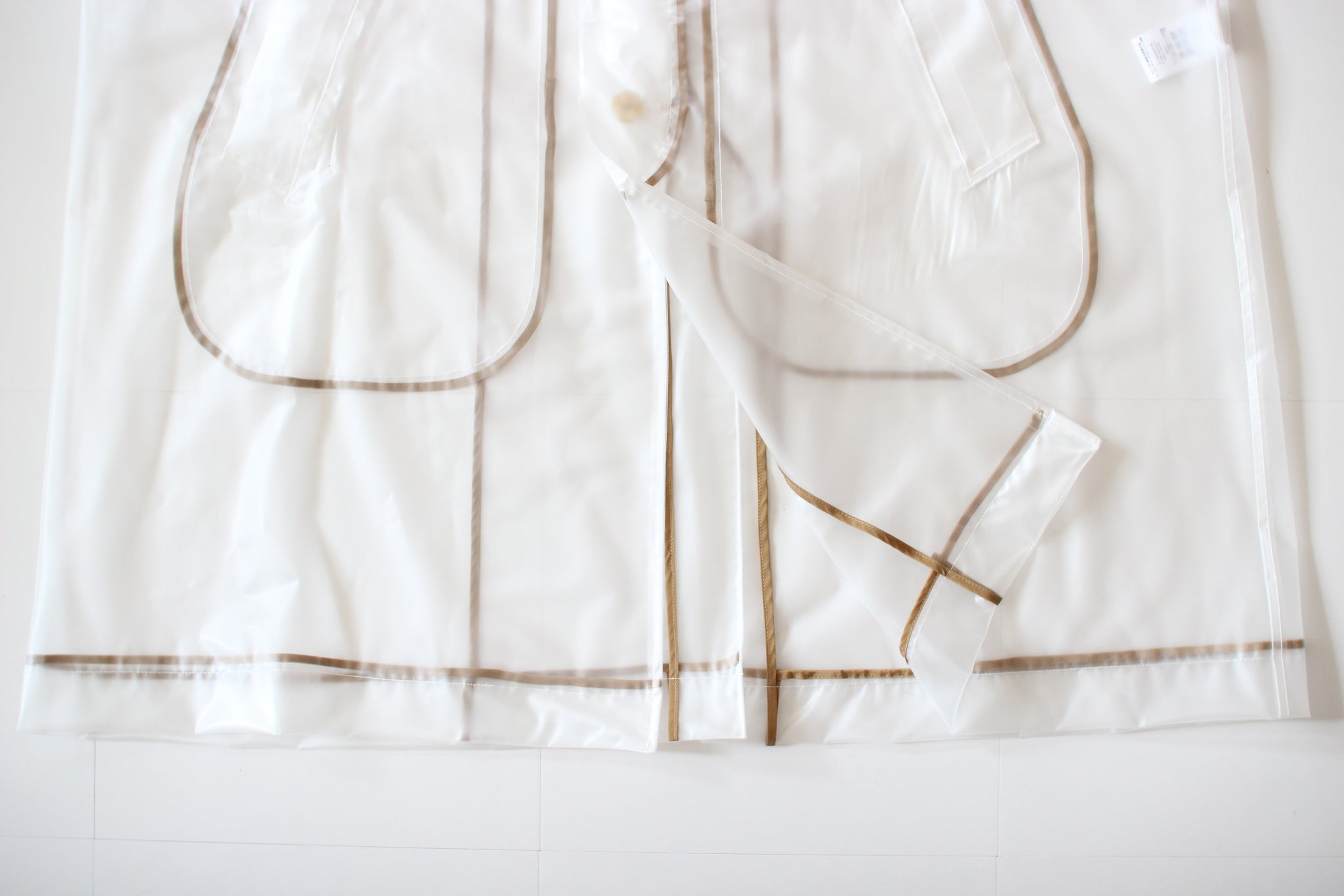 #190 THEMOPLASTIC RAIN COAT
