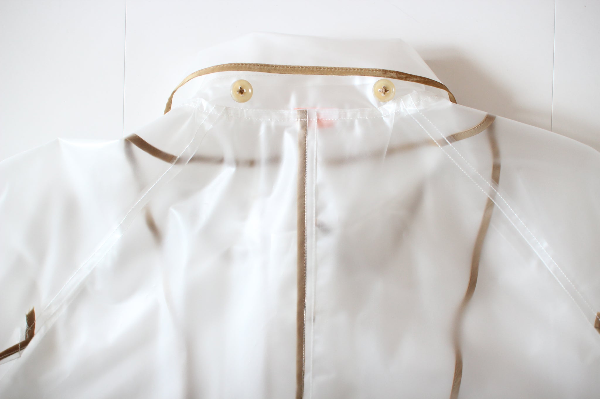 #190 THEMOPLASTIC RAIN COAT
