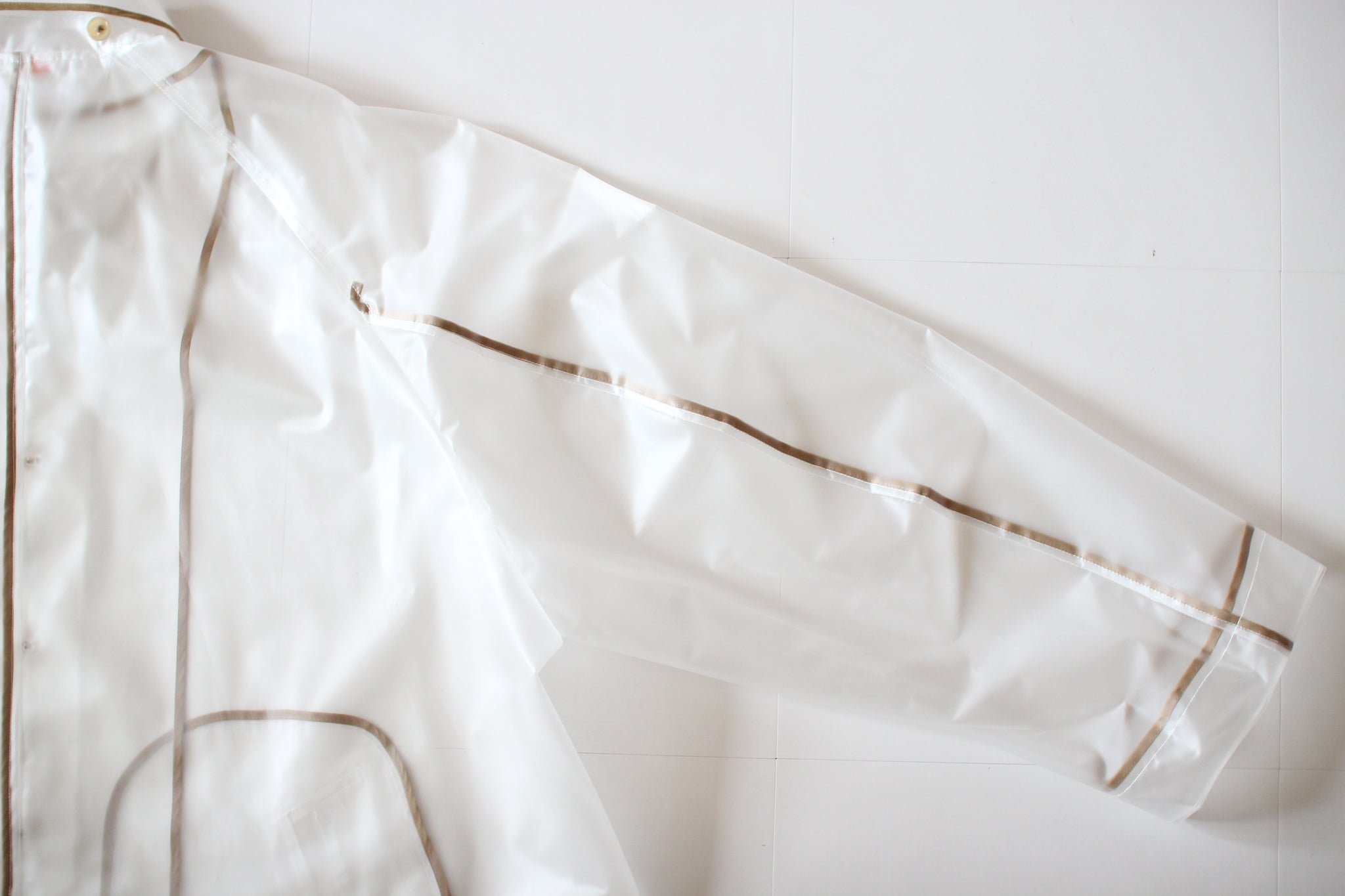 #190 THEMOPLASTIC RAIN COAT