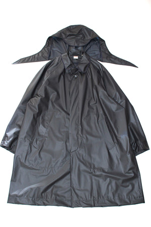 #190 THEMOPLASTIC RAIN COAT