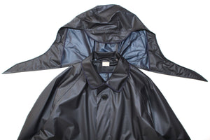 #190 THEMOPLASTIC RAIN COAT